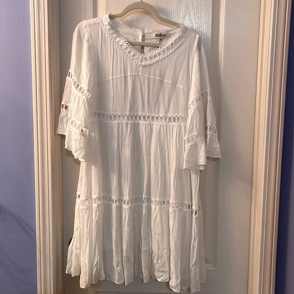 White boho short sleeve dress size L